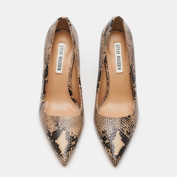 IN SEARCH OF STEVE MADDEN PRISCILLA BEIGE SNAKE - Picture 3 of 4